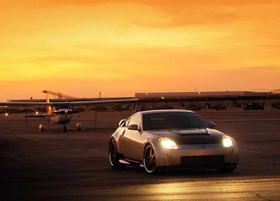  Nissan 350Z Twin-Turbo 2004 года  (фото 6 из 7)